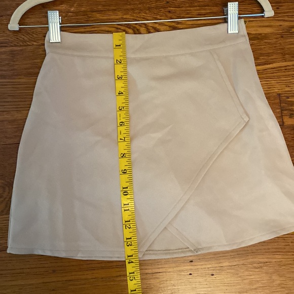 Eddie Bauer School Uniform Khaki Skirt with Under Shorts - Picture 5 of 7